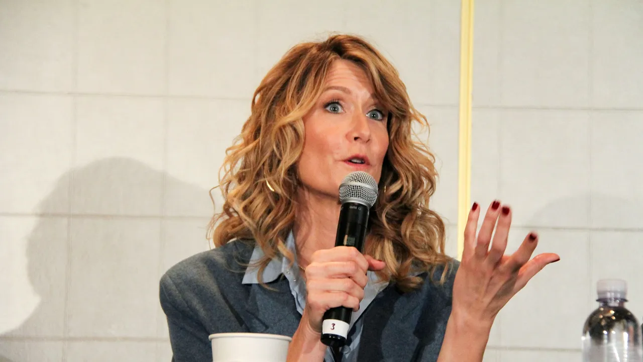 Actriţa Laura Dern ar putea candida pentru preşedinţia Academiei Americane de Film - surse