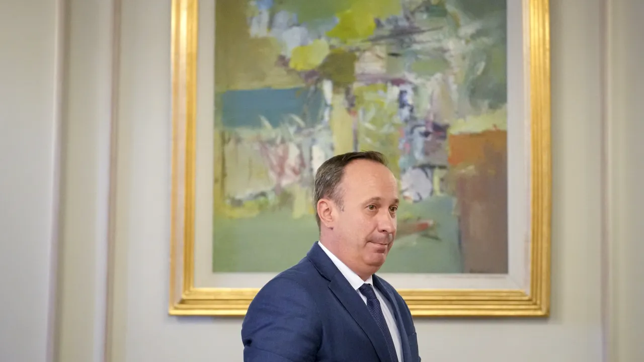Adrian Câciu, avizat pentru funcţia de ministru al Investiţiilor şi Proiectelor Europene