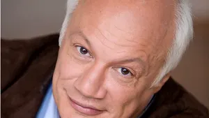 Sciitorul Eric-Emmanuel Schmitt, la Bucureşti: Este important pentru mine să scriu pentru oameni foarte diferiţi. Eu nu vreau să trădez