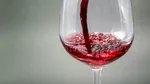 Chiar și un pahar de alcool pe zi crește riscurile pentru sănătate, potrivit unui studiu