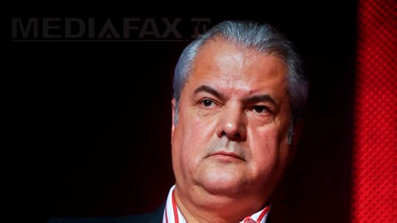 Năstase, despre acuzaţiile de plagiat: Băsescu nu face cinste României, sper că Ponta nu va ceda