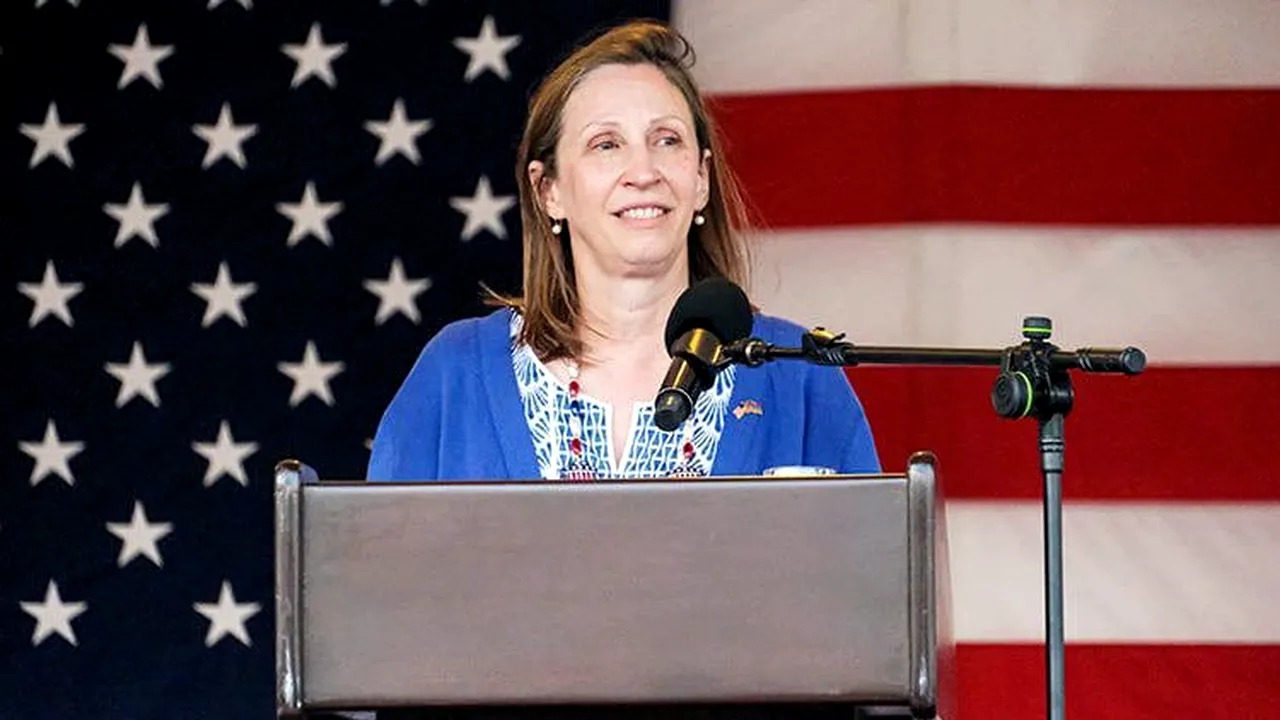 Biden o va nominaliza pe Lynne Tracy, diplomat de carieră, ambasador al SUA în Rusia 