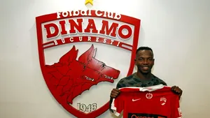 Dinamo Bucureşti l-a transferat pe fotbalistul sud-african May Mahlangu. Torje: 
