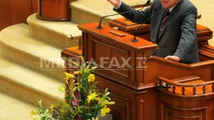 Deputatul Aurel Vainer, decorat cu Ordinul Naţional 