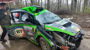 Bogdan Marişca, accident la Raliul Maramureşului. Copilotul a ajuns la spital