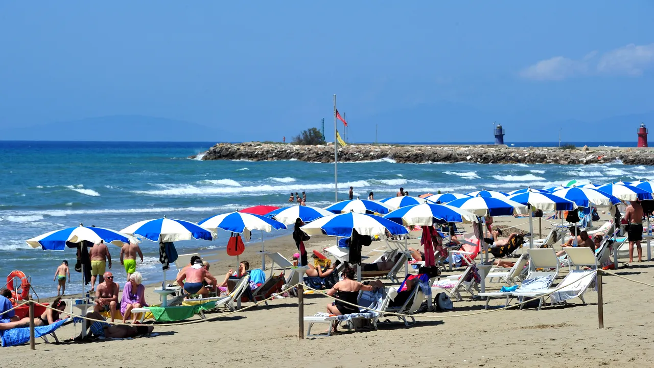 „Apa sărată distruge coronavirusul”. Medicul Vasile Astărăstoae susţine că mersul la mare poate fi benefic pe timpul pandemiei COVID 19