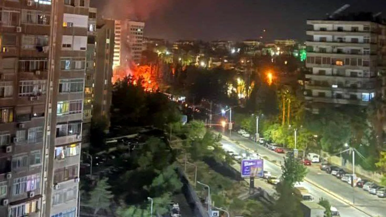 Atac aerian în Siria. Cel puţin trei oameni au murit