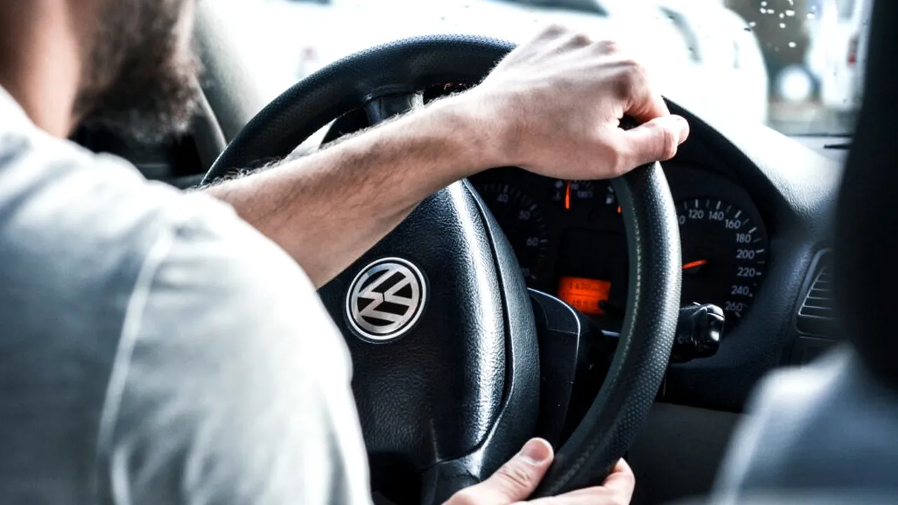 Comisia Europeană explică modul în care vor fi aplicate noile reguli privind permisele auto și suspendarea dreptului de a conduce
