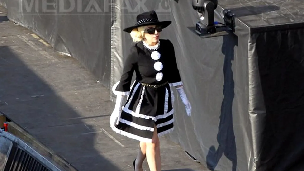 Lady Gaga, incident stânjenitor în timpul concertului din Barcelona - FOTO, VIDEO