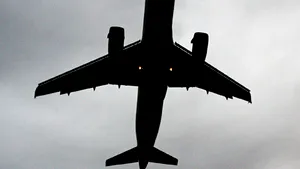 Aterizare de urgenţă a unui avion în Iran, din cauza unui incendiu la motor