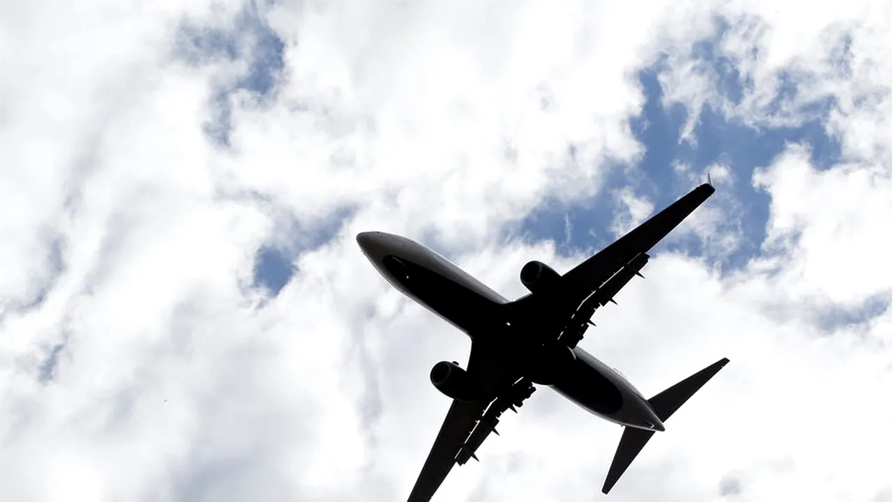 Primul zbor transatlantic care foloseşte combustibil 100% verde, pregătit pentru decolare