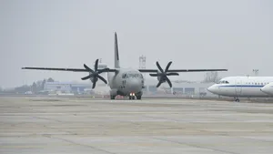 Avion militar american deportează migranţi în India