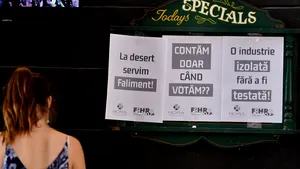 Protest la terase şi la Timişoara. Patronii le-au închis mai bine de o oră, iar angajaţii au ieşit în stradă