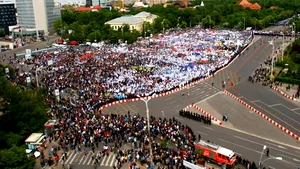 Sindicaliştii ameninţă că pe 31 mai intră în grevă şi că blochează Piaţa Victoriei