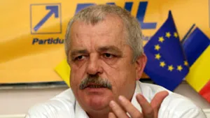 Gândul: Remeş, filat pe semnătura colegului Cristian David