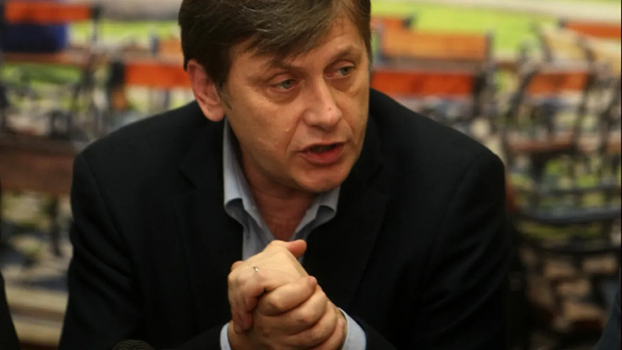 Antonescu: Suntem în faţa unei noi scene politice, unde 