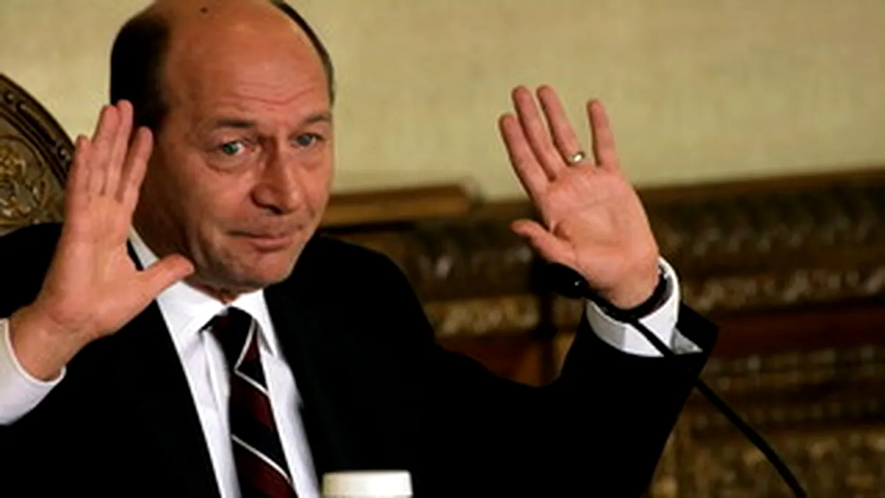 Traian Băsescu, lui Iohannis: Jucaţi Domnule Preşedinte! Cred că merită