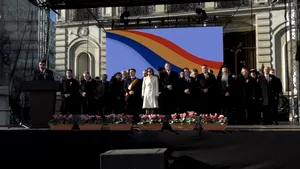 Iohannis, huiduit şi aplaudat la Iaşi, în timpul discursului despre Unire. Cum a reacţionat preşedintele: Fiecare român are dreptul la opinie | VIDEO