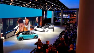 ZF A început Salonul Auto de la Frankfurt: Volkswagen promite cea de-a treia revoluţie a industriei auto. Lista premierelor IAA include şi noul Ford Puma ce va fi produs din această toamnă la Craiova
