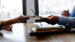 Ai aceste 3 expresii în CV? O specialistă în recrutare din Spania te elimină din start: „Trec mai departe!”