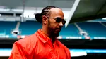 Lewis Hamilton respinge speculațiile privind retragerea din Formula 1: „Voi mai fi aici mult timp”