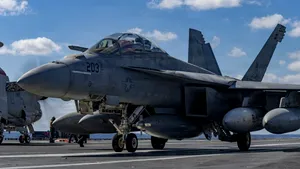 Emiratele Arabe Unite rămân fără interceptoare într-o săptămână, Qatarul - în patru zile. Țările din Golf sună la Trump