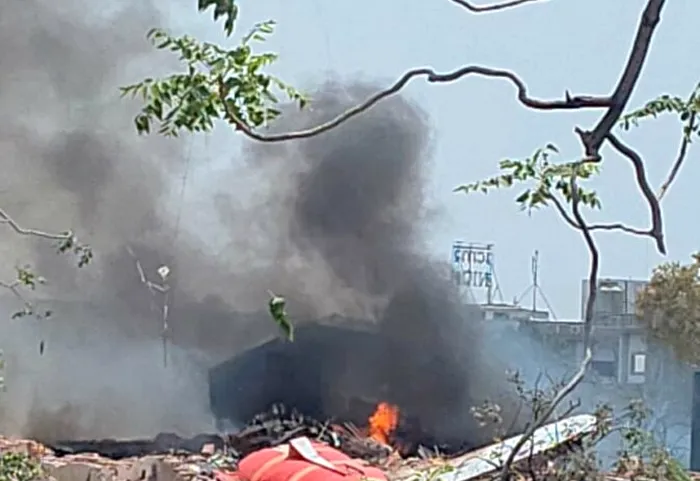 NEWS ALERT Un avion cu peste 200 de persoane la bord s-a prăbușit în India