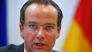 Oficialul german Gunther Krichbaum: Îl susţin pe Predoiu la Capitală, este expresia dorinţei lui Merkel
