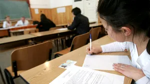 Elevii se opun propunerii ca profesionala să fie obligatorie pentru cei care au medii sub 5 la Evaluarea Naţională