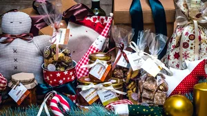 CRĂCIUN 2015: Figurine 3D din ciocolată şi fursecuri la conservă, pregătite la Sibiu - FOTO