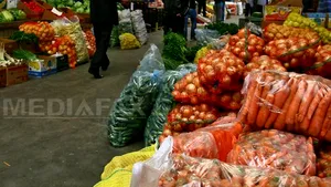 Inspecţia Sanitar Veterinară a confiscat  23 de tone de produse alimentare expirate dintr-un depozit din Arad