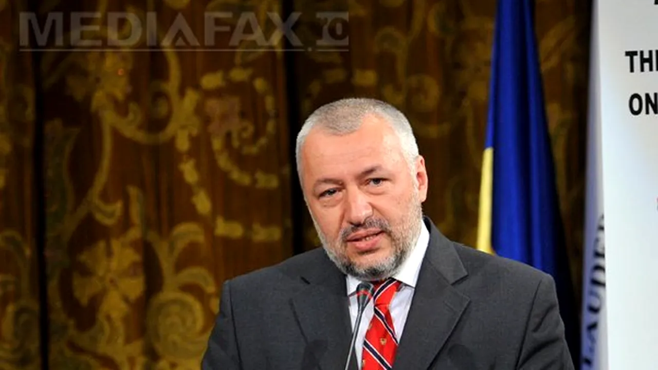 Consilierul prezidenţial Iulian Fota : Şedintele CSAT sunt secrete. Conform legii, nu ar fi trebuit să se ştie cum am votat fiecare