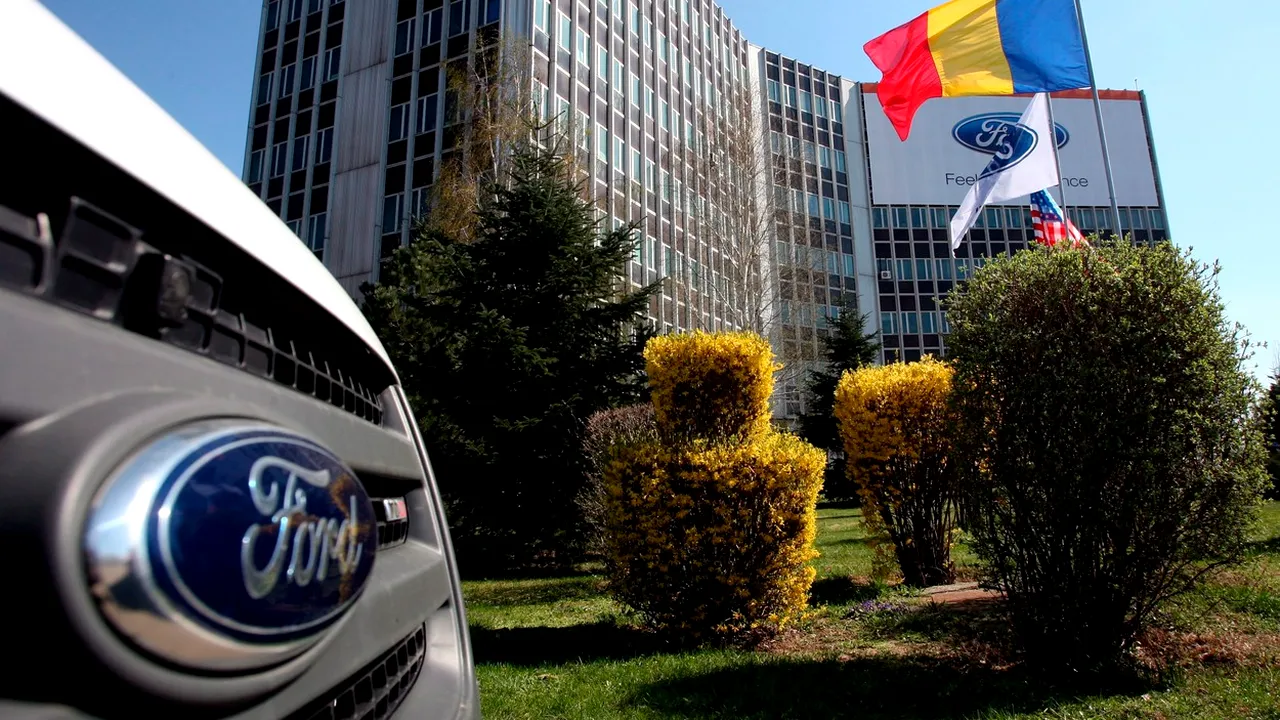 Cei peste 6.000 de angajaţi Ford Craiova intră de azi în şomaj tehnic din cauza coronavirusului