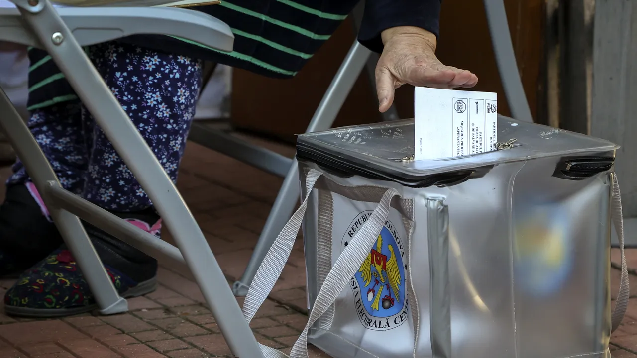 MAE de la Chişinău, preocupat de informaţii legate de transportul ilegal al alegătorilor la secţii