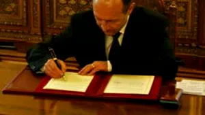 Băsescu a promulgat legea de aprobare a OUG care reglementează activitatea CNSAS