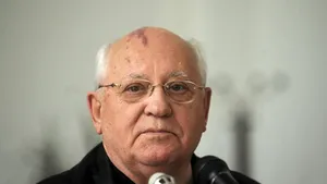 Ziarul Puterea, lansat miercuri seară, în prezenţa lui Mihail Gorbaciov