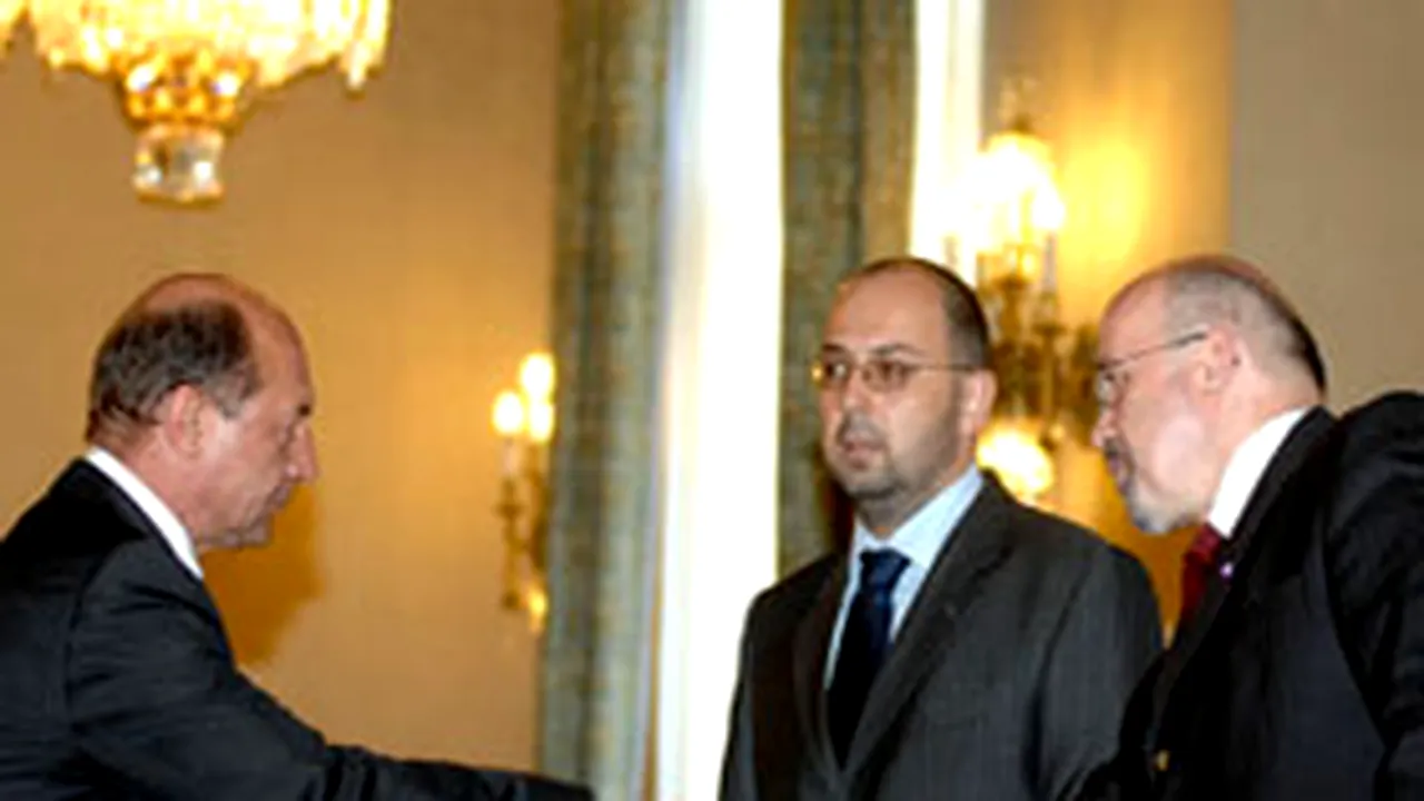 Băsescu către Marko Bela şi Kelemen Hunor: 