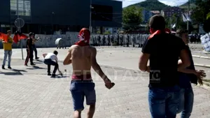 Optsprezece persoane, rănite la Mitroviţa în cursul unei manifestaţii a kosovarilor albanezi