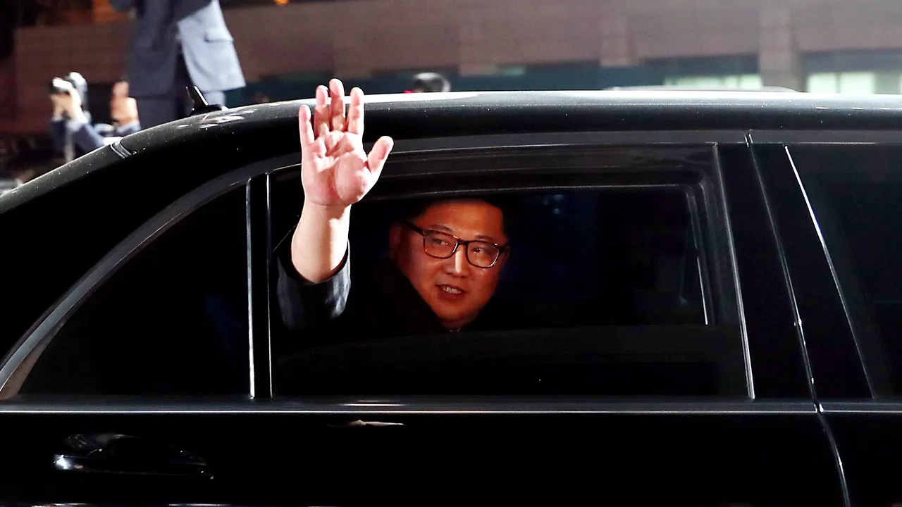 Liderul nord-coreean Kim Jong-un a ajuns în Singapore, unde se va întâlni marţi cu Donald Trump