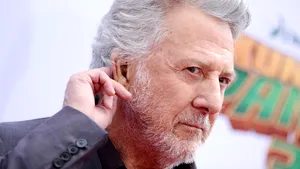 Cinci noi femei îl acuză pe Dustin Hoffman de hărţuire sexuală. Reacţia actorului