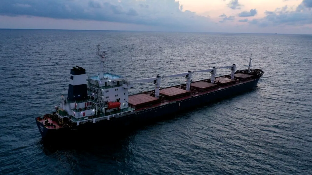 Turcia restricționează traficul navelor în Marea Neagră după intensificarea atacurilor