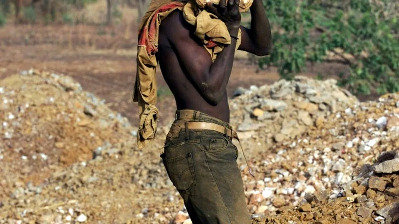 Cel puţin doi morţi, după ce o mină de aur a fost atacată în Burkina Faso