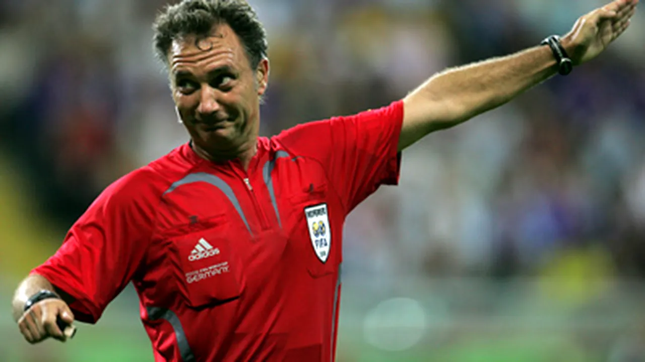 Luis Medina Cantalejo arbitrează meciul Steaua - Fiorentina