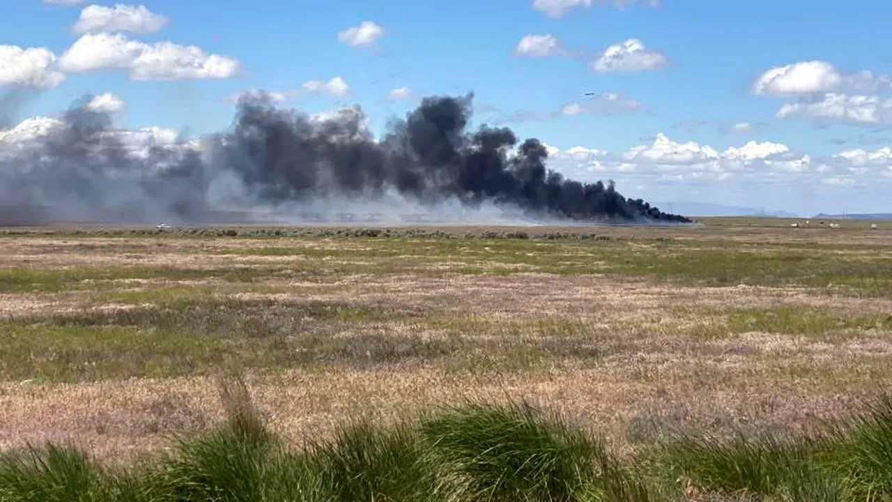 Două avioane ale Marinei SUA s-au prăbușit la un spectacol aerian din Idaho