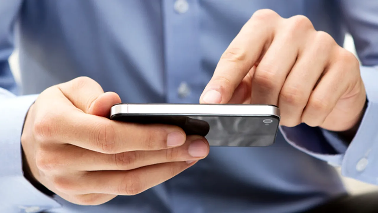Serviciu de alertare prin SMS pentru românii care călătoresc în străinătate. Ce informaţii vor primi turiştii