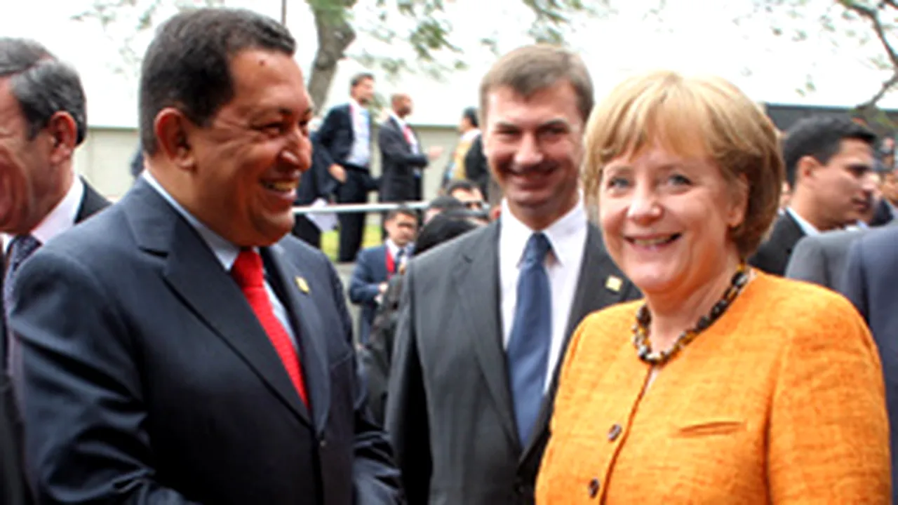 Chavez şi-a cerut scuze pentru că a numit-o pe Merkel descendentul lui Hitler