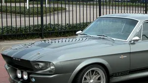 Automobilul condus de Nicolas Cage în filmul 