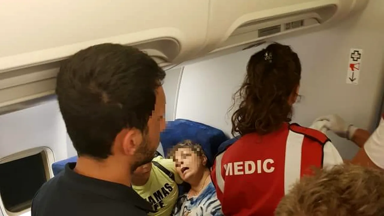 SCANDAL într-un avion TAROM după ce o femeie ar fi scuipat şi jignit o însoţitoare de bord: „Are un copil! Opriţi-vă!” | FOTO şi VIDEO

