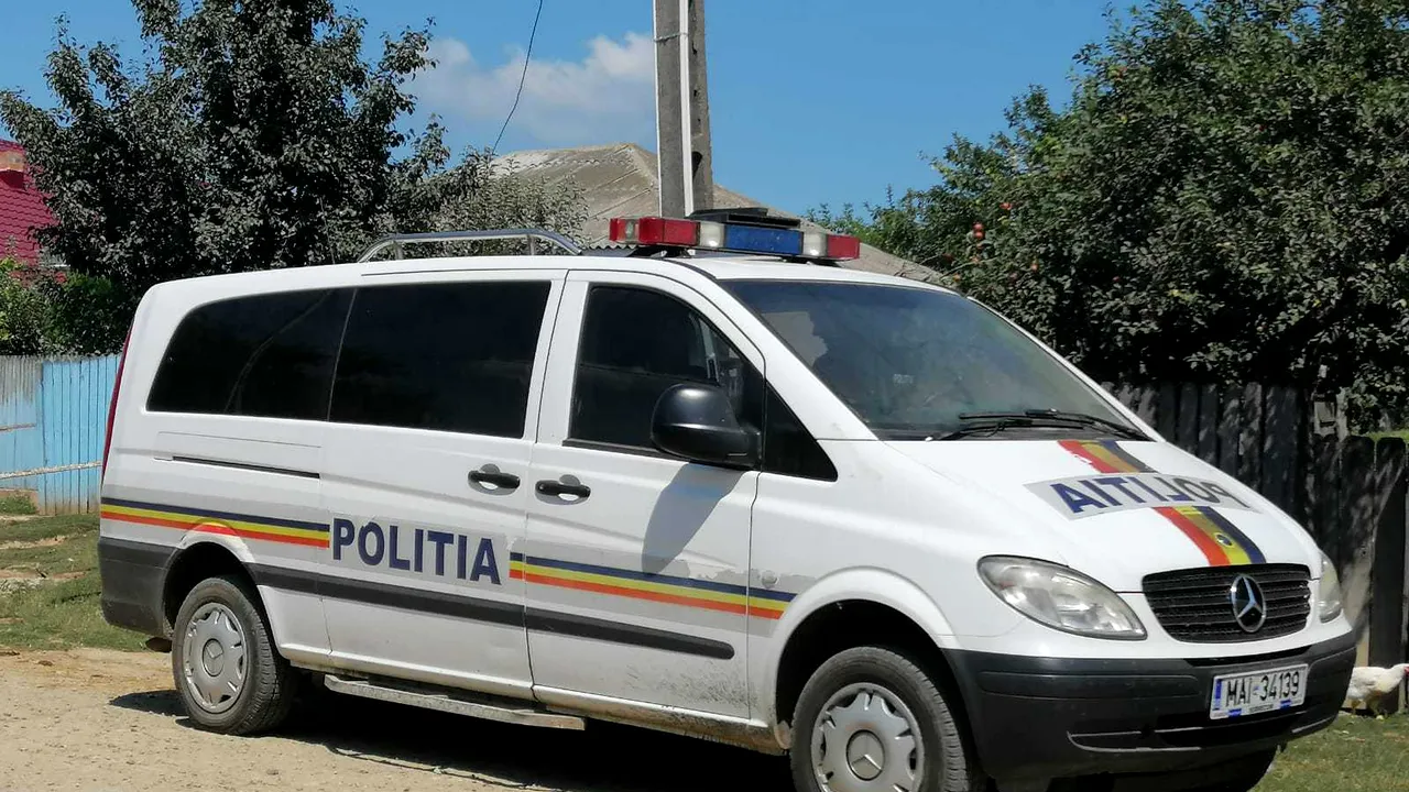 Suspectat ca ar fi furat seiful dintr-o primărie: Poliţiştii fac percheziţii la locuinţa acestuia/ Câţi bani ar fi sustras | VIDEO