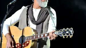 Cat Stevens lansează un album şi susţine primul turneu în America de Nord după o pauză de 35 de ani